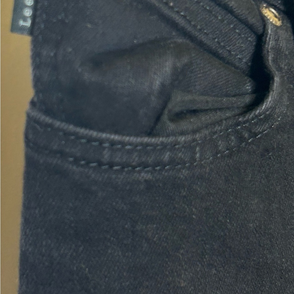 Women’s Lee relaxed fit STRAIGHT LEG Size 12 Medium jeans, , Black - Picture 4 of 6